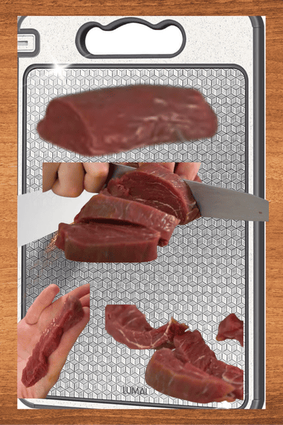 Tábua de corte de aço inoxidável, mostrando como cortar o filé mignon para a receita de Lomo Saltado.